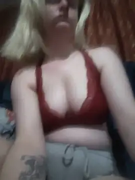 Watch BadAssBitchMakayla live on EroticFlix - High definition streams