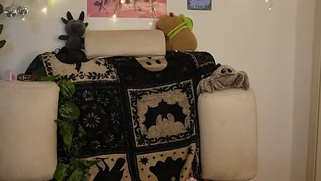 ari_kat webcam