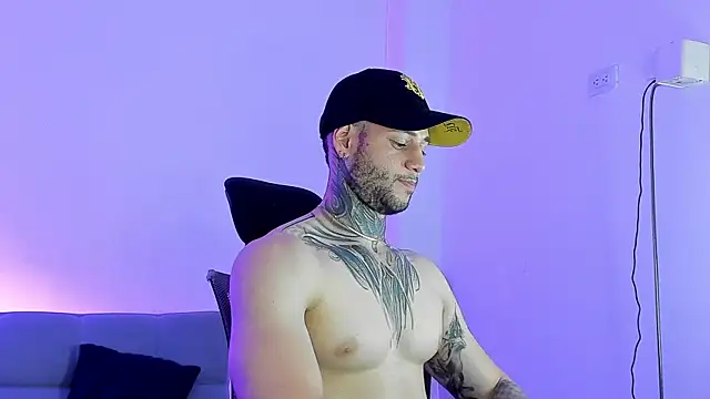_jamesleandros1 webcam