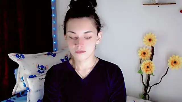 NathalialLooes Live Webcam on Stripchat