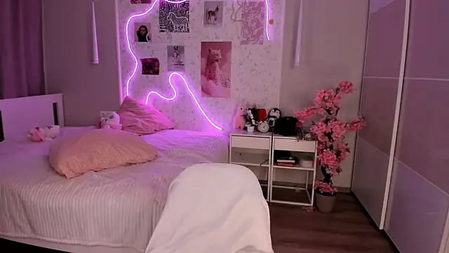 Ella_Lane webcam