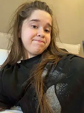 HornyGirlH webcam