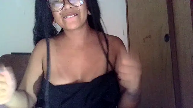 xblackstarX1 webcam