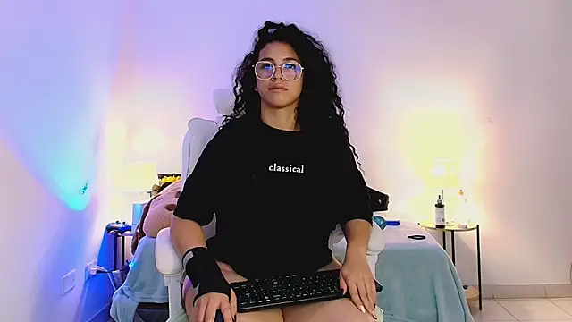 Isabella_Sophia19 webcam