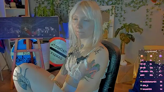 tattoo_art_baby webcam