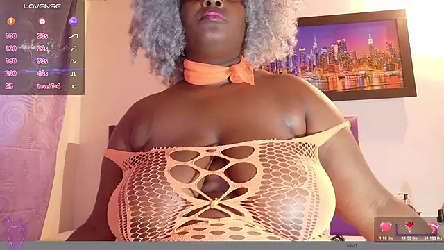 ebony_NeighborMoans webcam