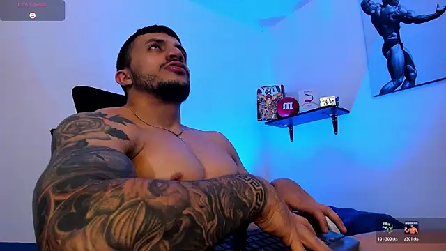 LiamReigns_ webcam