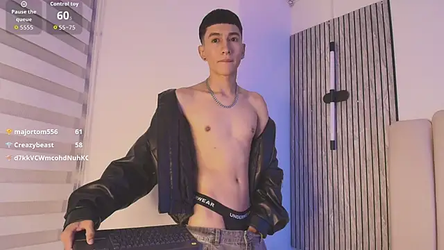 lian_cameron (M twink) - cum shot