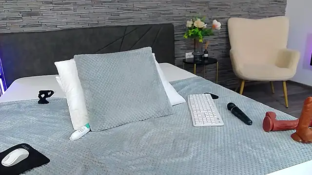 AllanaJoy webcam