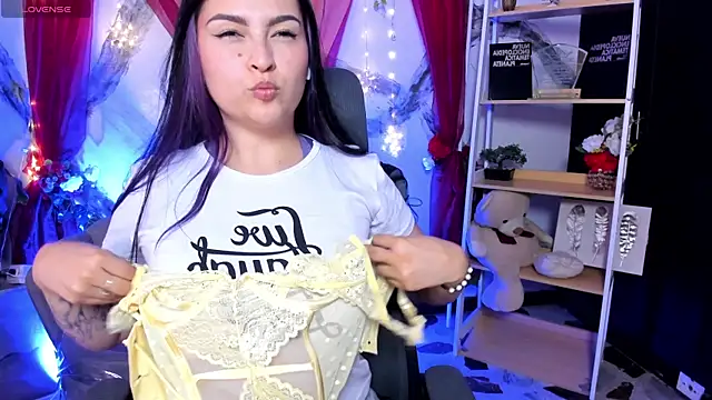 TifanyWhite_ webcam