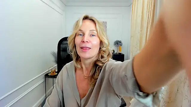 sinty_devis - Sinty_Devis's free webcam - UK Sex Cams