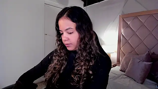 dulce_lyraa1 webcam