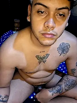 Saul_88 live cam on StripChat