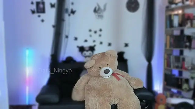 Dark_ningyo1 webcam