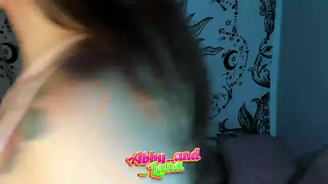 Abby_and_Lana webcam