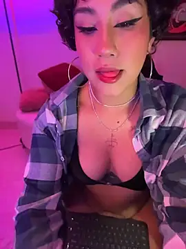 ZahaRoseee webcam