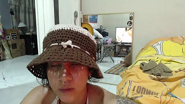 AlinaWoolf_ webcam