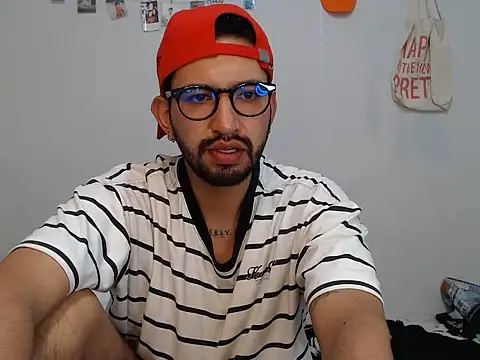 thomass1018 webcam