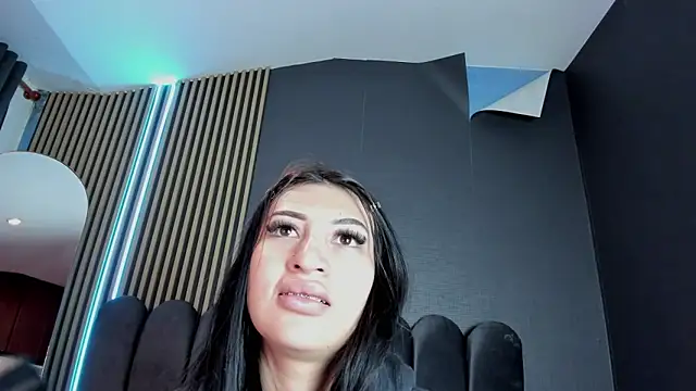 Nicolette_ks_ webcam