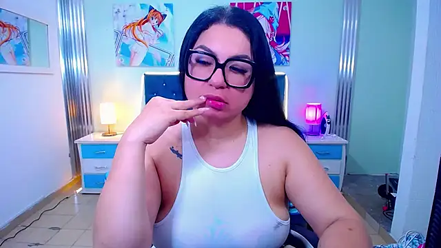 _curvy_latina webcam