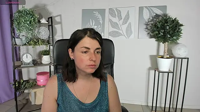 Watch MartaEdams live on EroticFlix - High definition streams