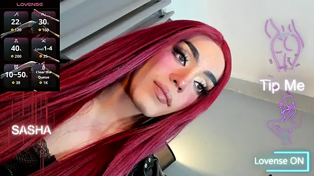 DominaAurumXXX webcam