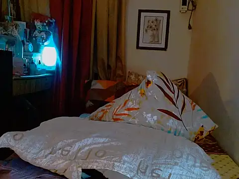 Tsyummydickx webcam
