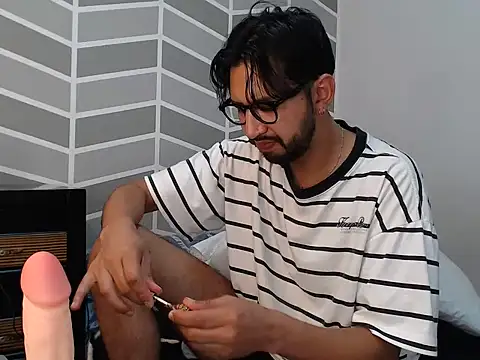 thomass1018 webcam