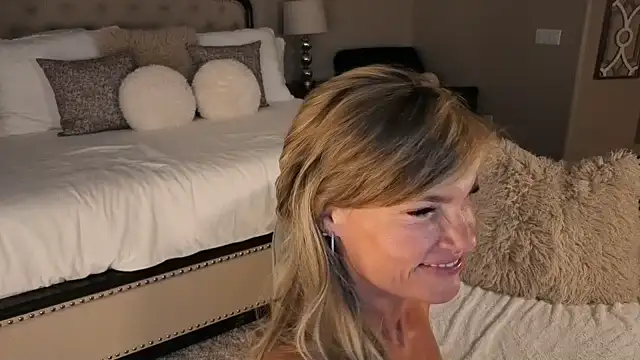 Hot_Wife_Amber webcam