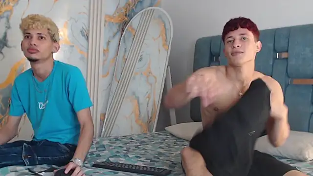 YOUNG_BOYS_HELL webcam