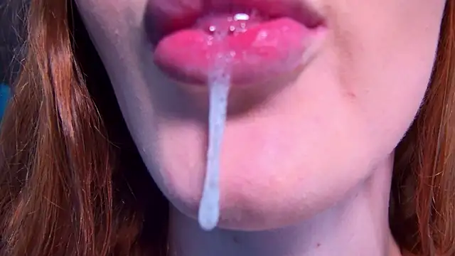 KarmaFoxx webcam