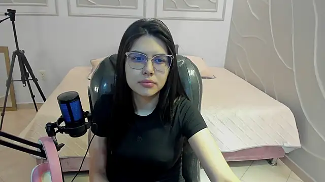 Cloebennet013 webcam