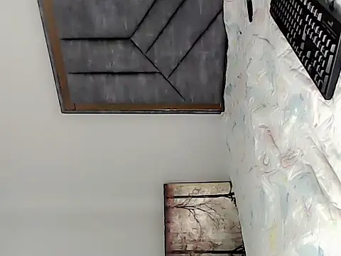 liyenpain01_ webcam