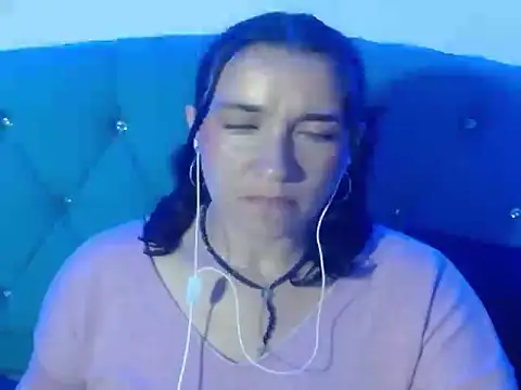 Alice_Jovovich69 webcam