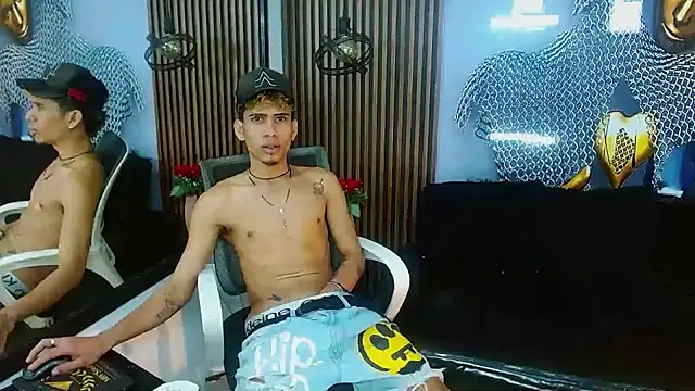 Skinny_cute_Alyer webcam