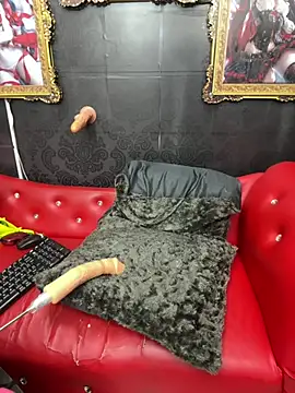 Watch Evelin_Hellsing live on EroticFlix - High definition streams