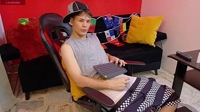 LoganSteel_ webcam