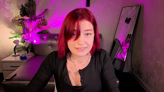 Nikki_Gringer webcam