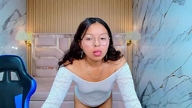 sophy_r webcam