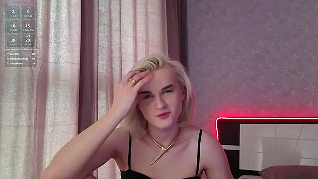 vulgarblondee webcam