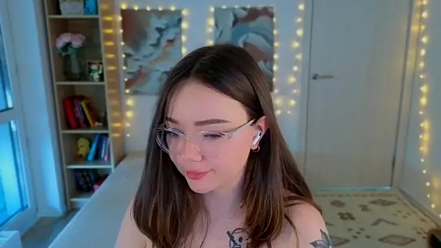 MilenaSaint webcam