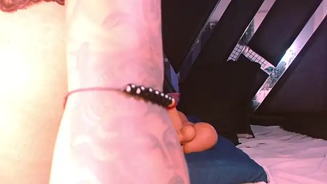 Watch MelannyTylor live on EroticFlix - High definition streams