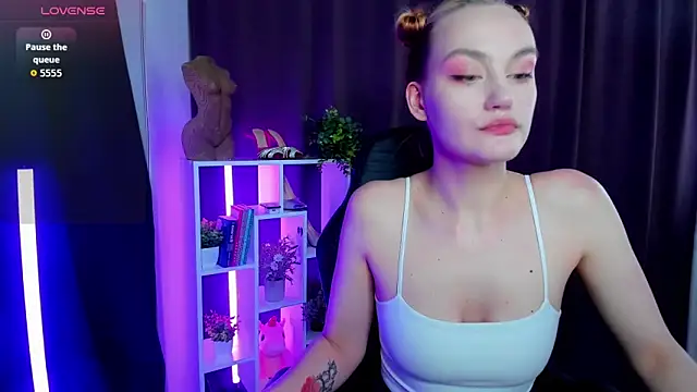 Watch Ida_FaneStain live on EroticFlix - High definition streams