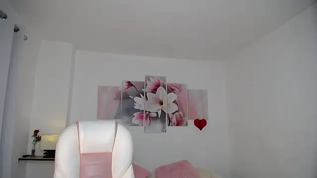 Watch aylin_ross_ live on EroticFlix - High definition streams
