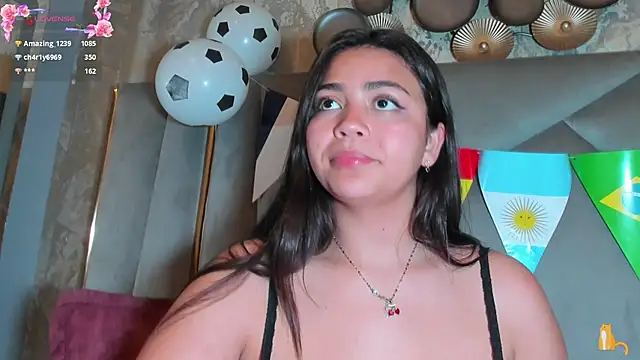 KimDevinne webcam
