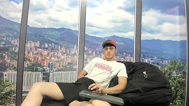 LiamRamirezz webcam