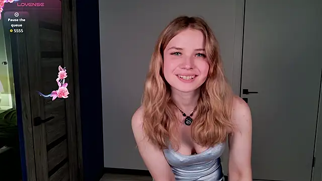 ChloeWells webcam