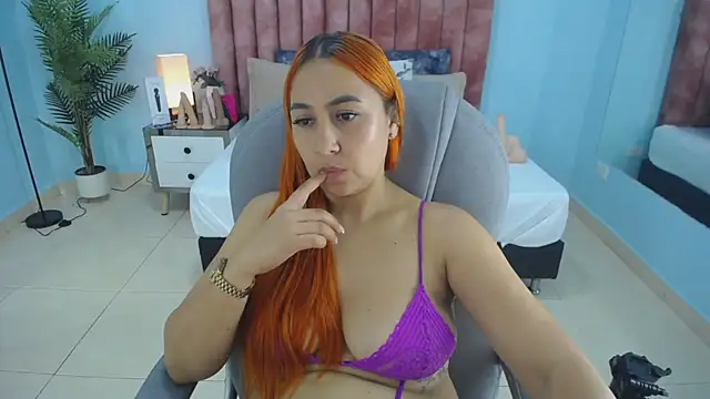 nana_levy webcam
