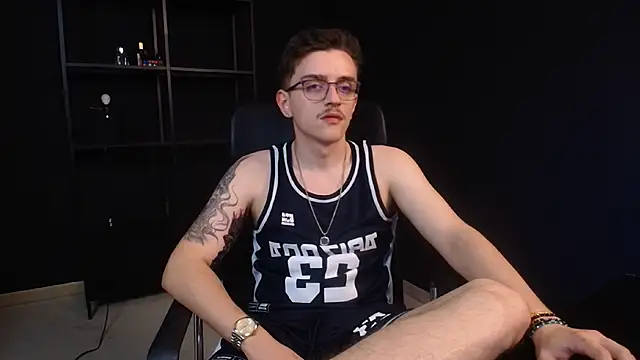 FelixStarkk live sex cam