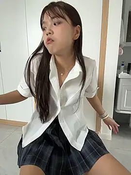 Watch ela_sisi live on EroticFlix - High definition streams
